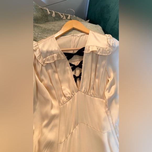 DOEN LORELEI SILK DRESS IN MOTHER OF PEARL, size XS, brand new, never worn. - Picture 10 of 16